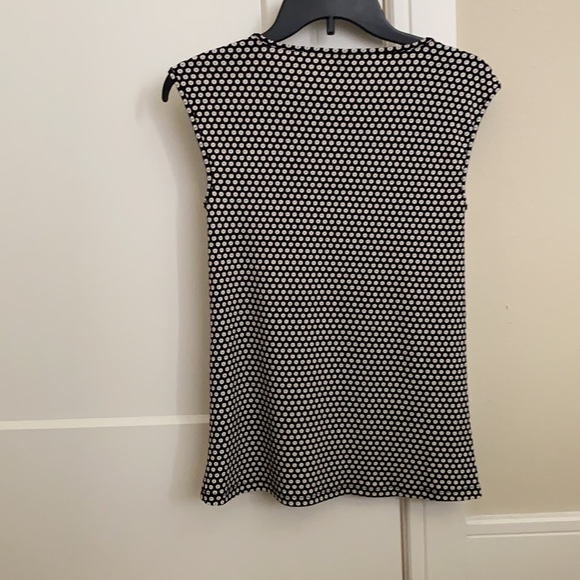 Black and white floral shirt - Picture 2 of 3